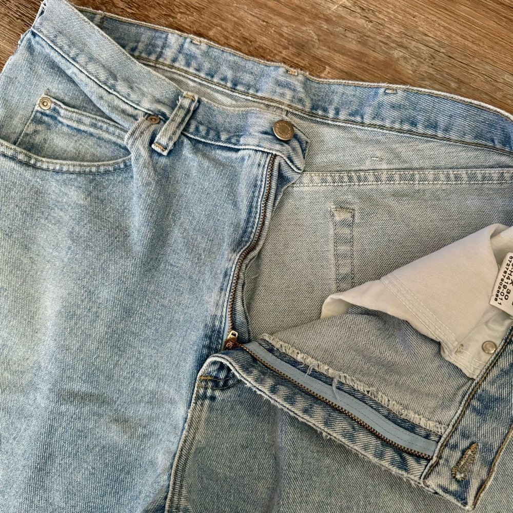 Wrangler Light Wash Straight Leg Jeans Size 36 - Picture 3 of 12